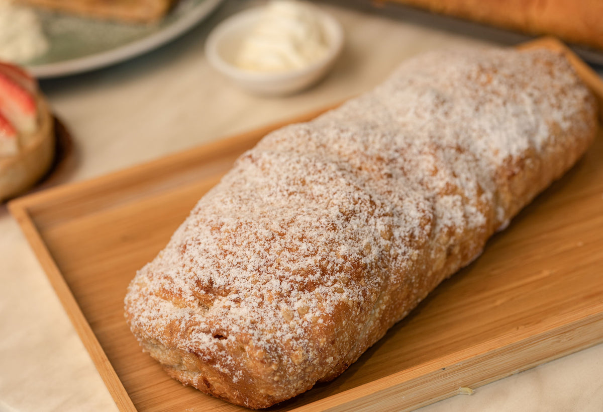 Apple Strudel Log