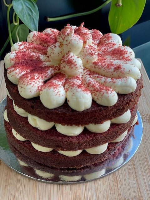 Red Velvet Cake serve 8-10